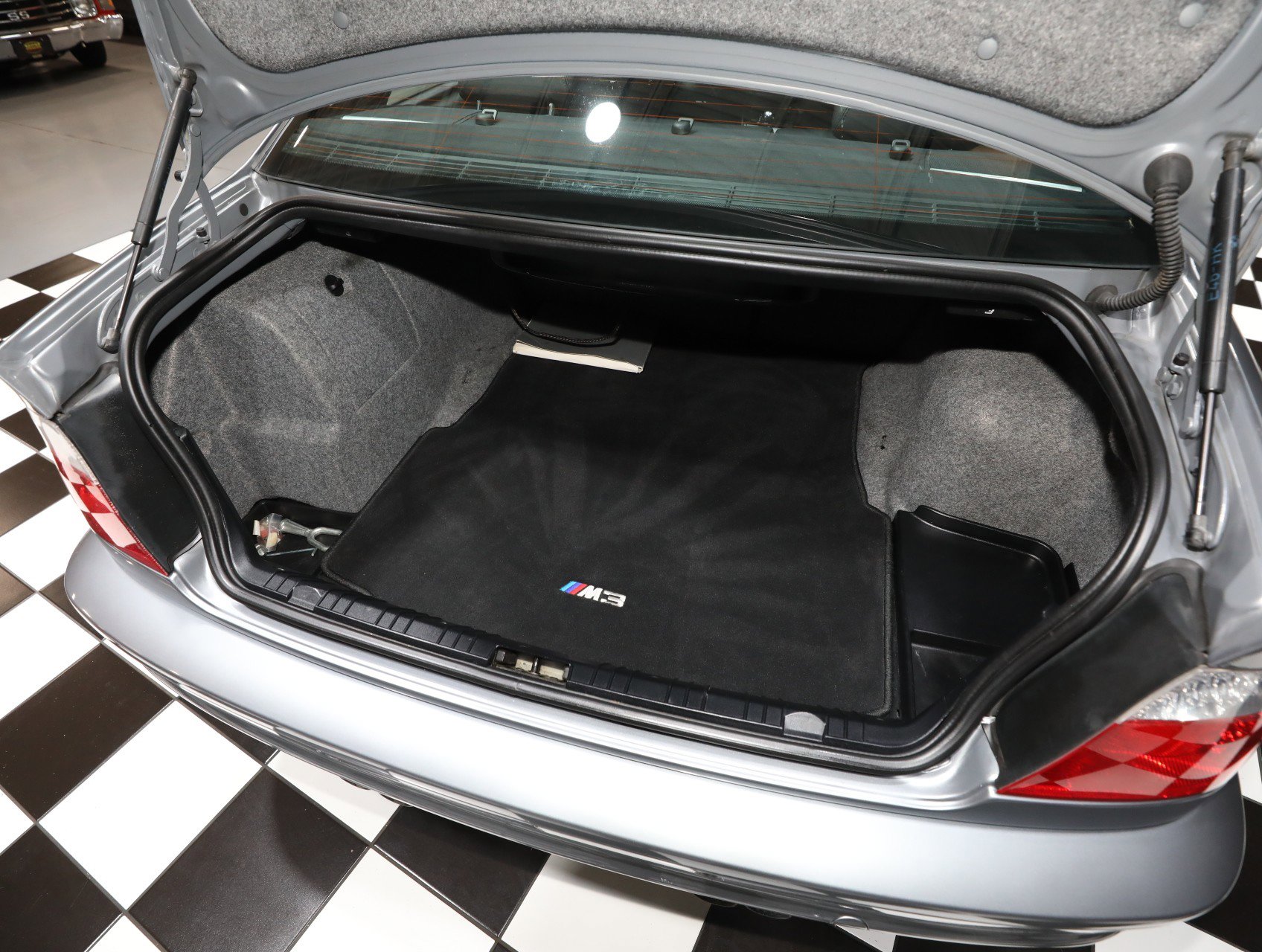 Used 2004 BMW M3 Coupe RWD image 5