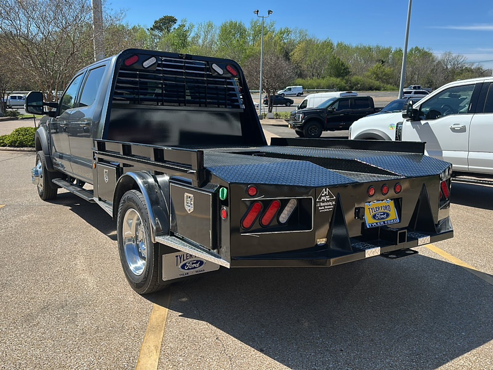 New 2026 Ford F550 4x4 Crew Cab Super Duty image 7