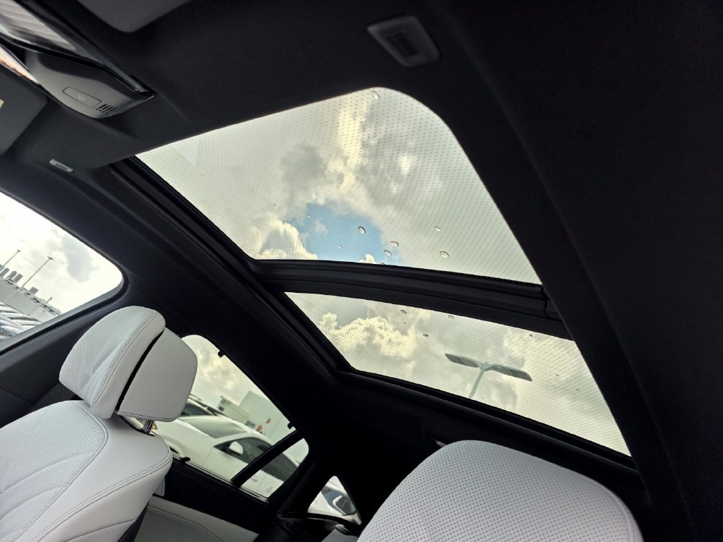 New 2027 BMW X6 xDrive40i AWD/4WD image 10