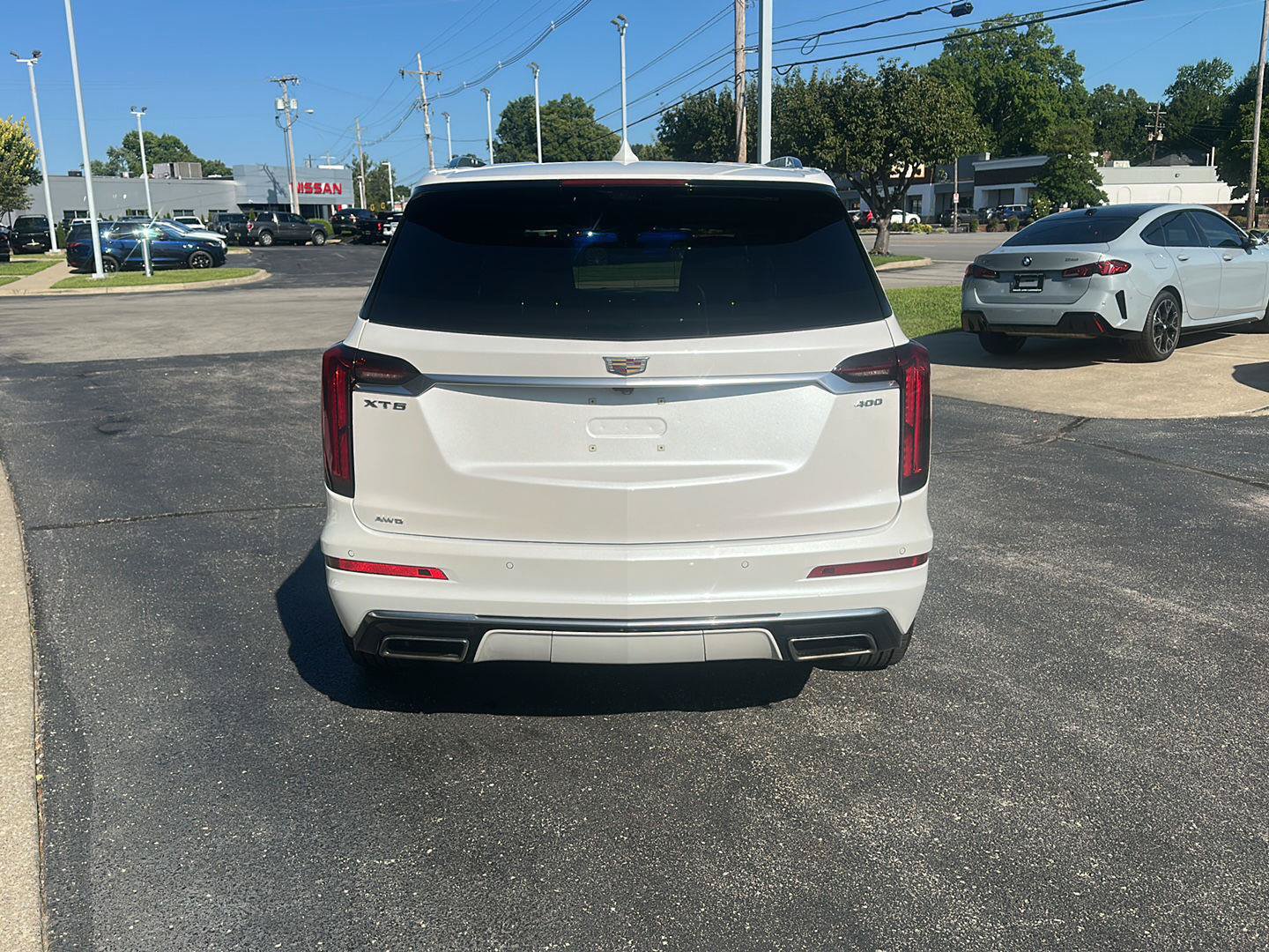 Used 2022 Cadillac XT6 Premium Luxury w/ Technology Package AWD/4WD image 4