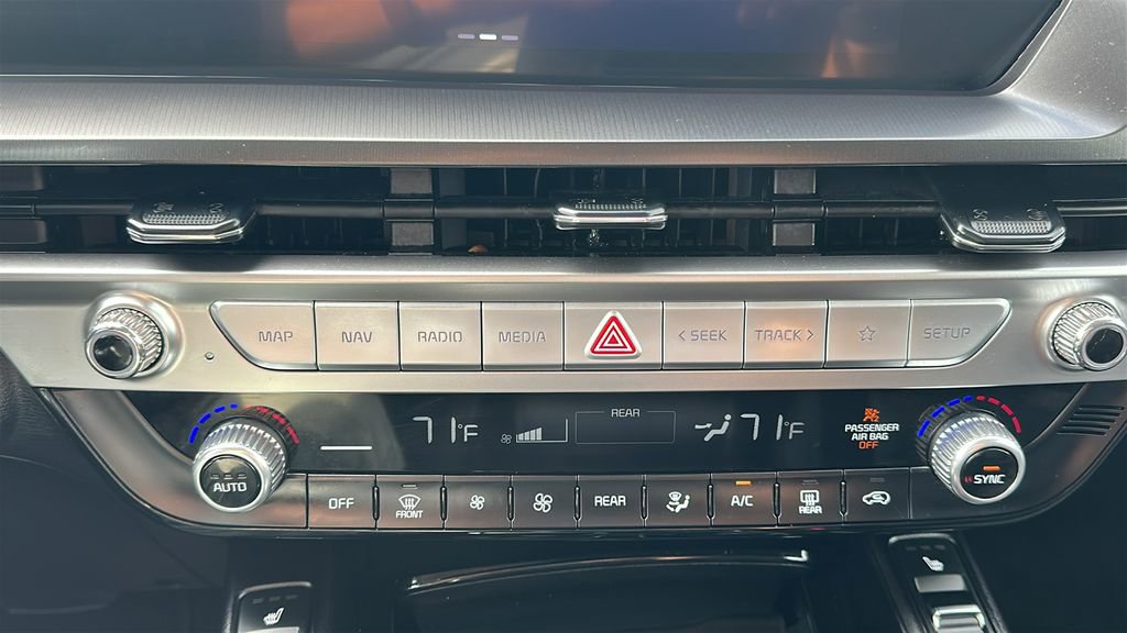 Used 2025 Kia Telluride S AWD/4WD image 26