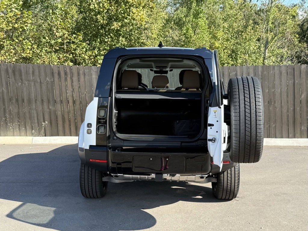 New 2026 Land Rover Defender 110 S image 5
