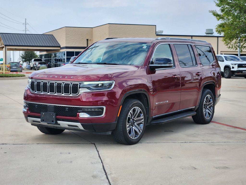 Used 2024 Jeep Wagoneer Series II w/ Flexible Seating Group AWD/4WD image 2