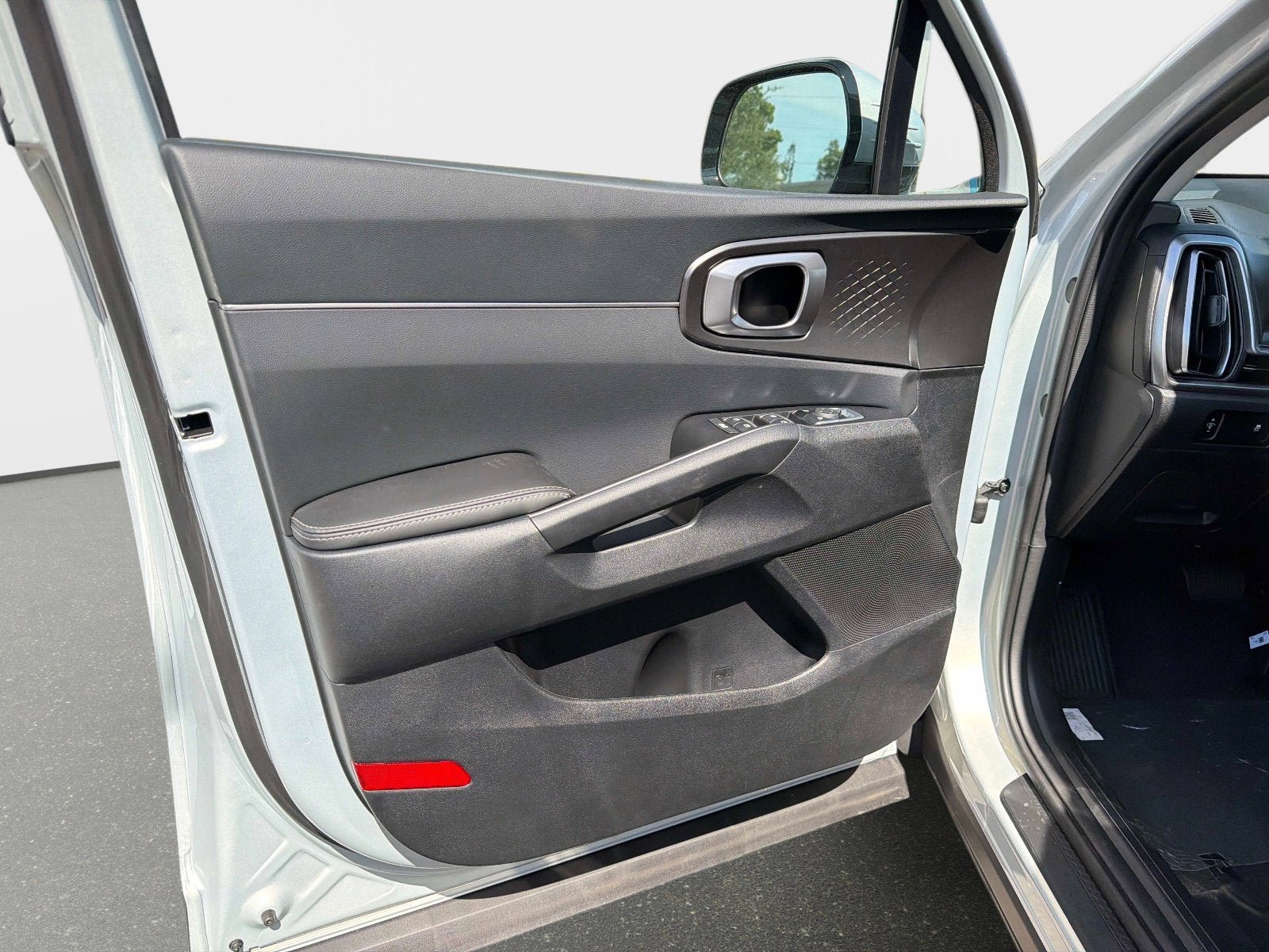 New 2026 Kia Sorento LX FWD image 13