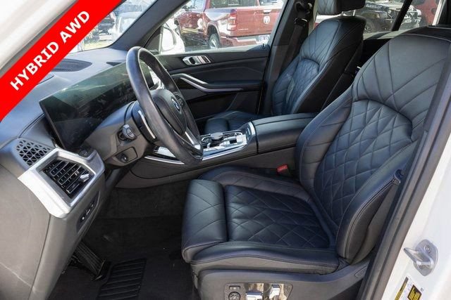 Used 2024 BMW X5 xDrive50e AWD/4WD image 11