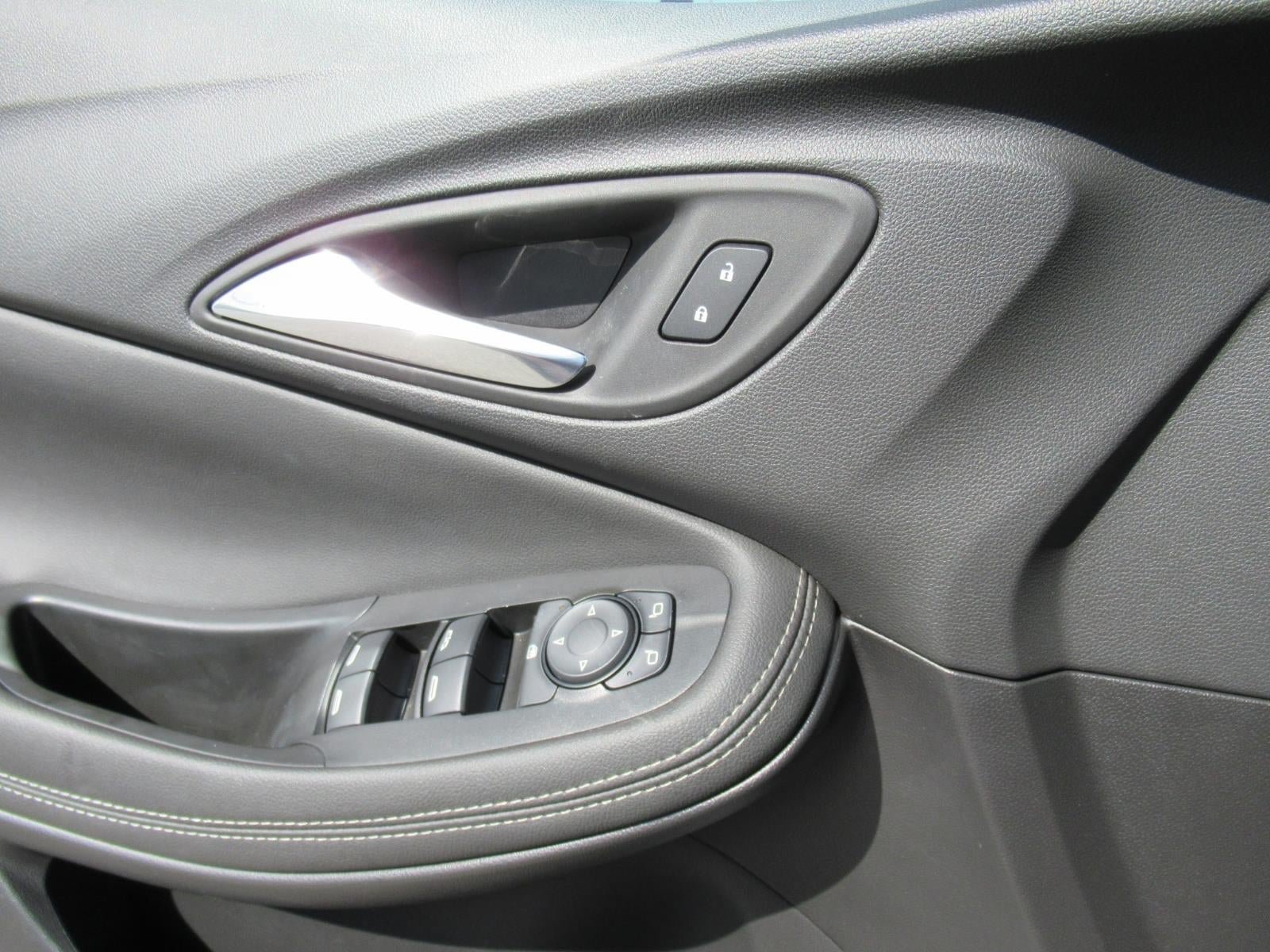 Used 2023 Buick Encore GX Select w/ Safety Package II FWD image 20