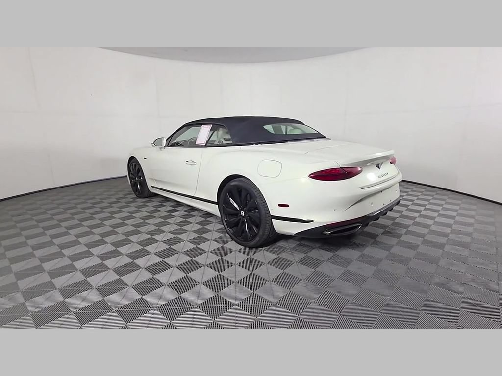 Used 2025 Bentley Continental GTC AWD/4WD image 42