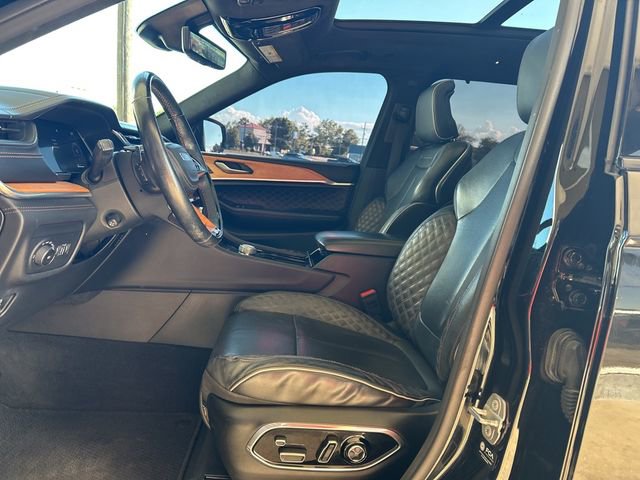 Used 2021 Jeep Grand Cherokee L Summit AWD/4WD image 8