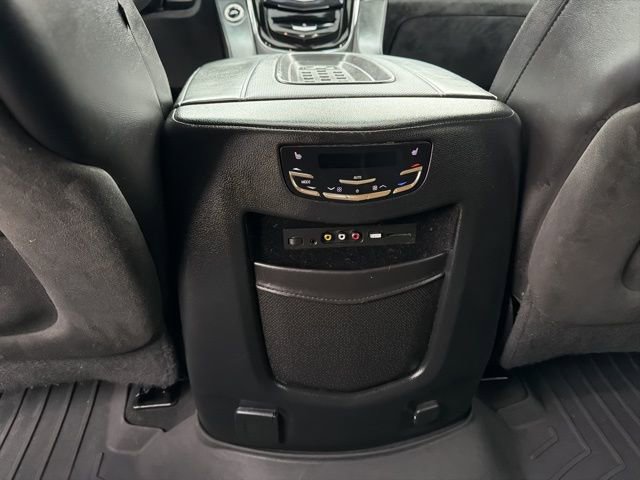 Used 2016 Cadillac Escalade Platinum image 22