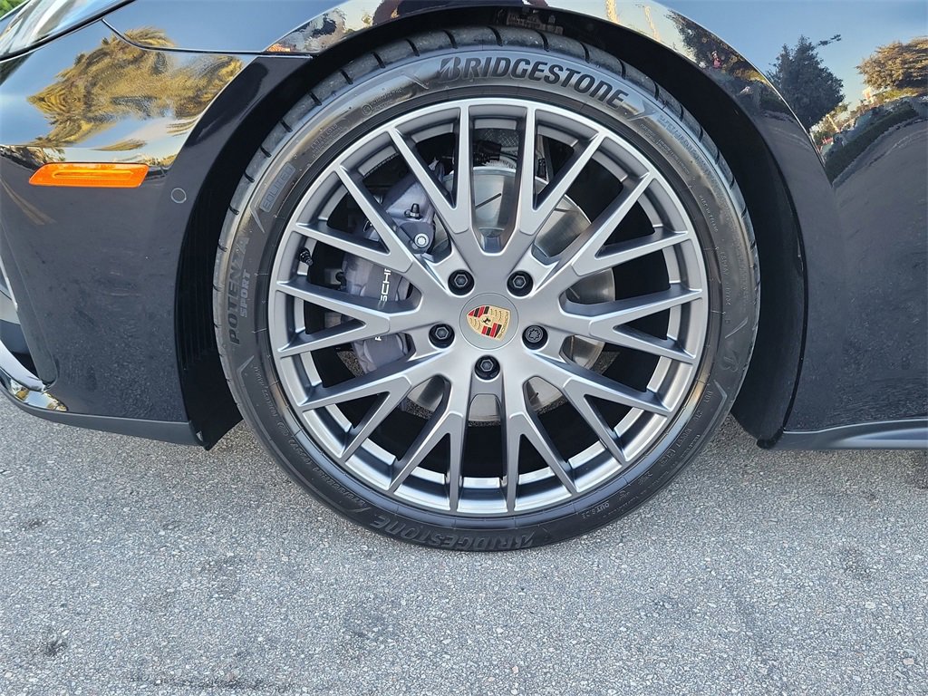 Used 2026 Porsche Panamera 4 image 8