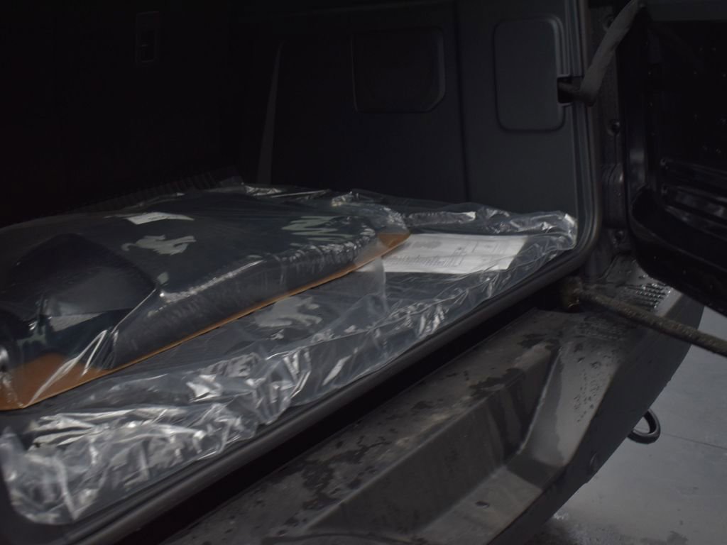 New 2025 Ford Bronco Raptor w/ Interior Carbon Fiber Pack image 15