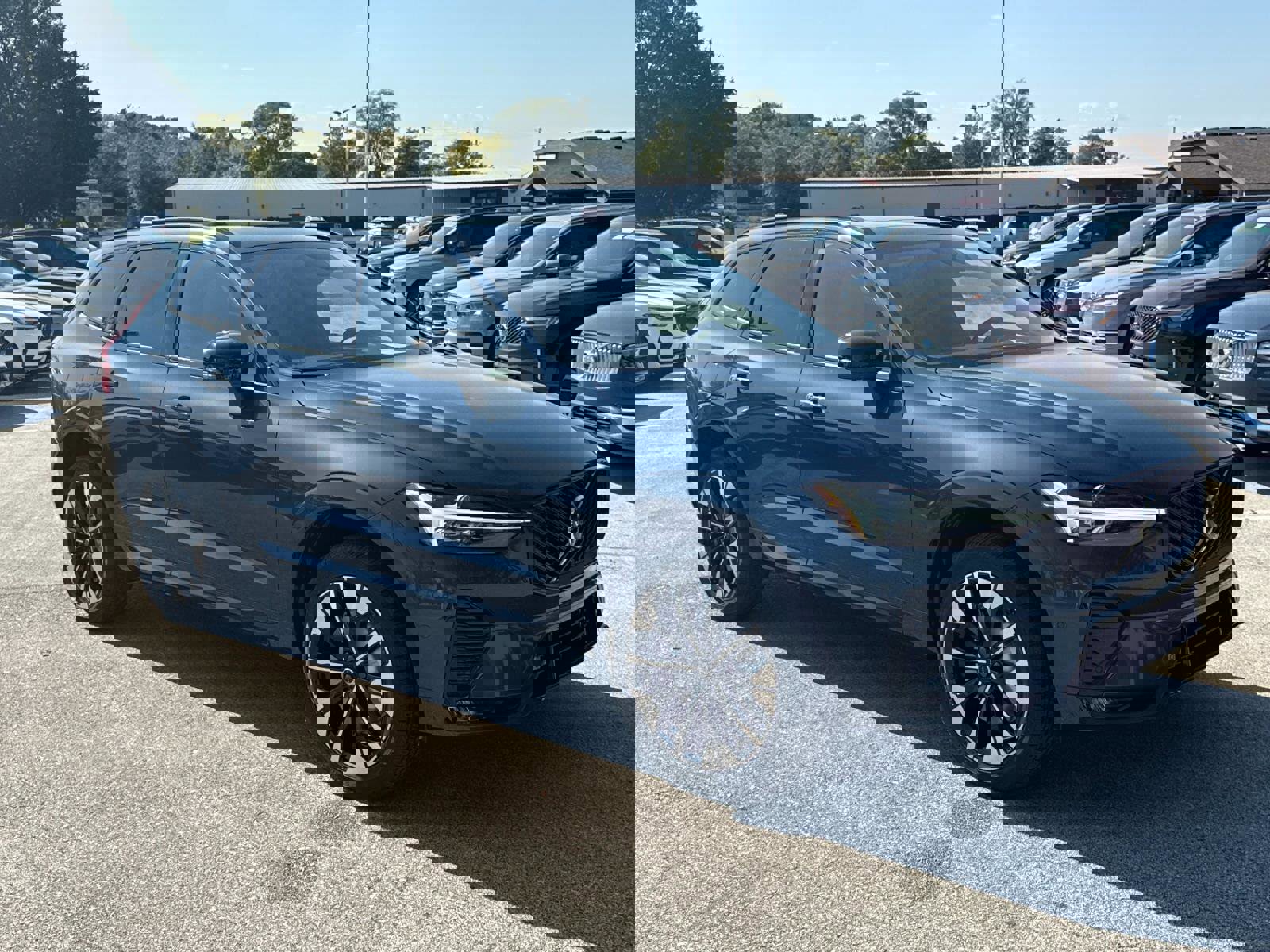 New 2026 Volvo XC60 B5 Plus w/ Climate Package image 3