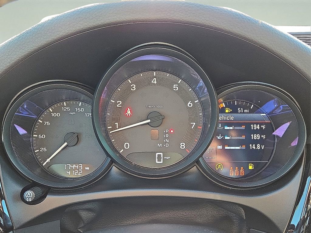 Used 2024 Porsche Macan T w/ Premium Plus Package image 18