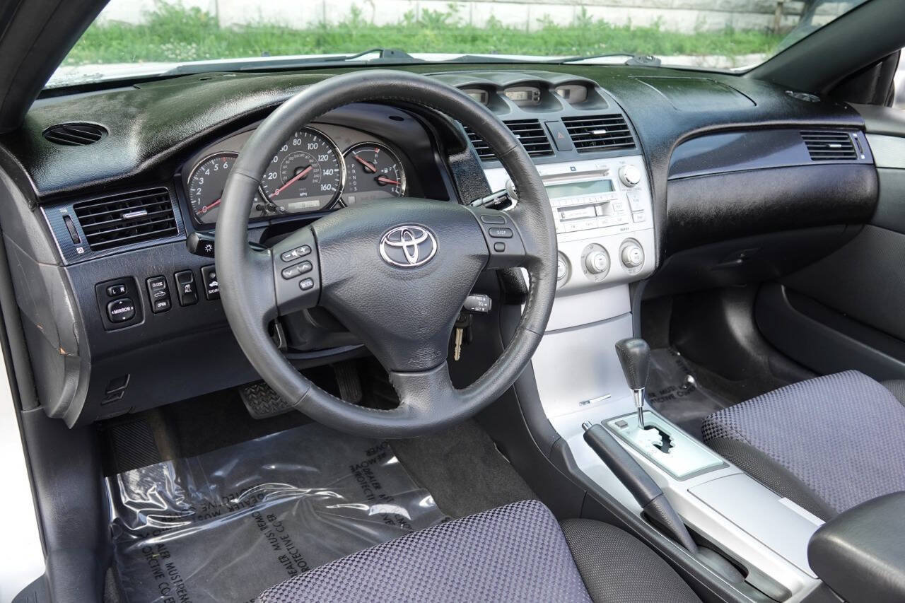 Used 2006 Toyota Solara SE FWD image 5