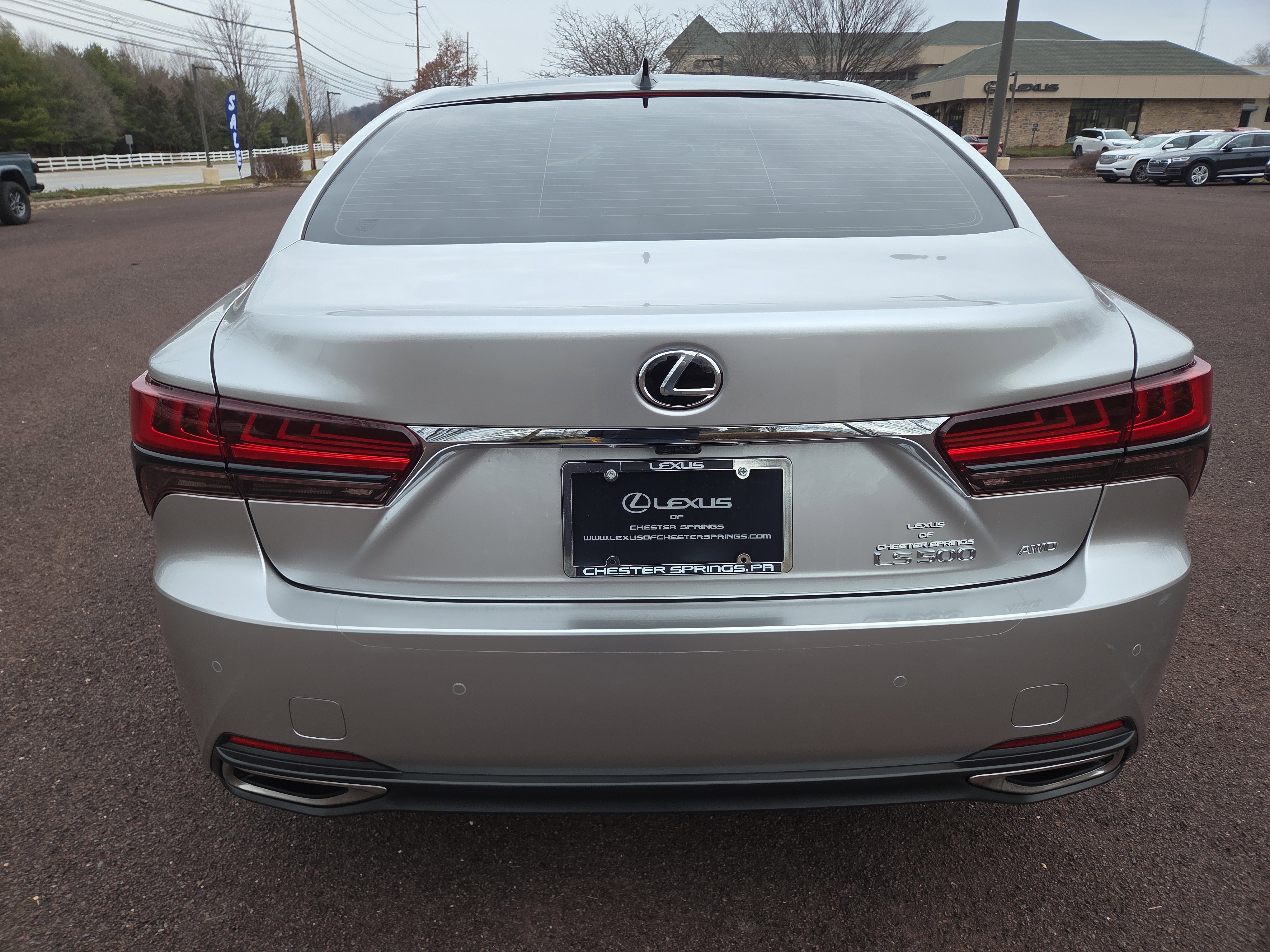 Used 2024 Lexus LS 500 AWD w/ Luxury Package image 4