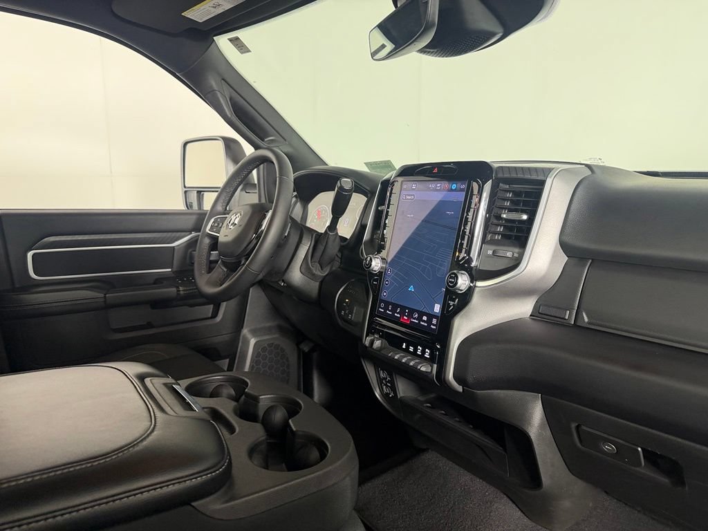 Certified 2025 RAM 2500 Big Horn AWD/4WD image 32