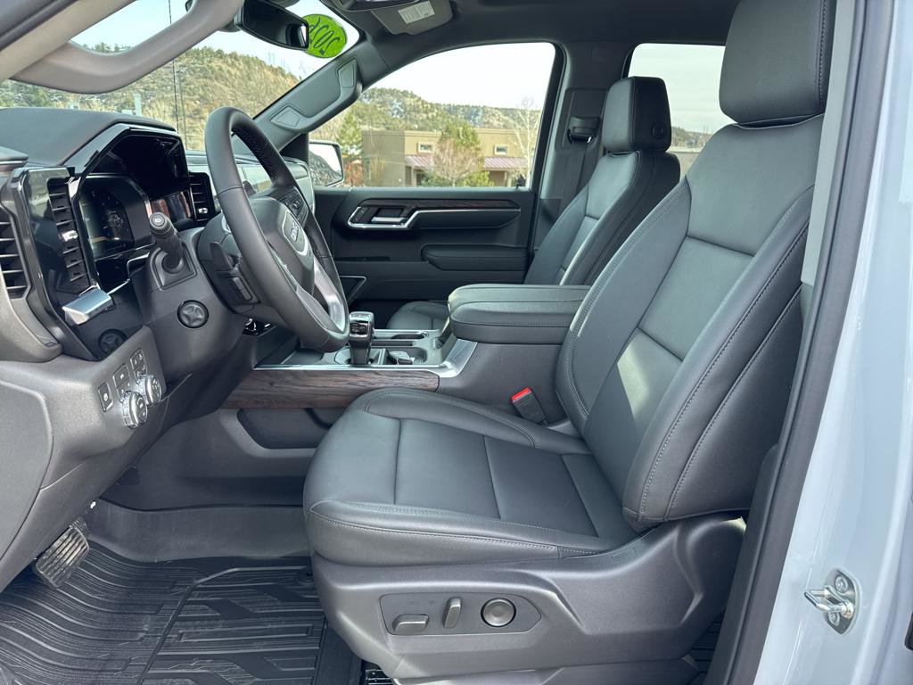 New 2026 GMC Sierra 1500 SLT w/ SLT Convenience Package image 19