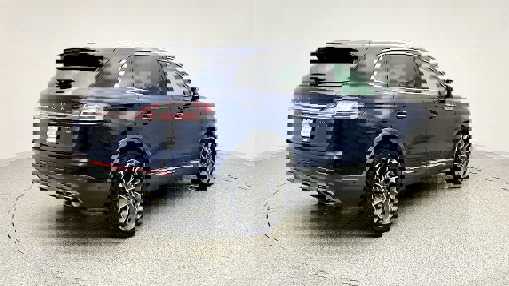 Used 2019 Lincoln Nautilus Reserve w/ Ultimate Package image 4