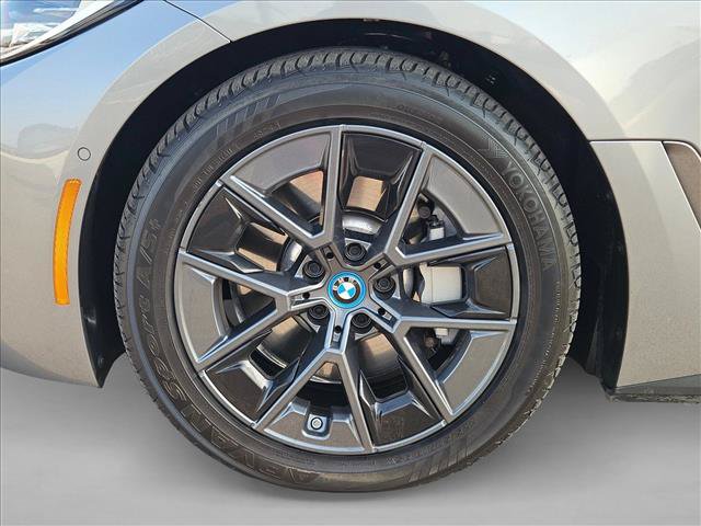 Used 2024 BMW i4 xDrive40i AWD/4WD image 26