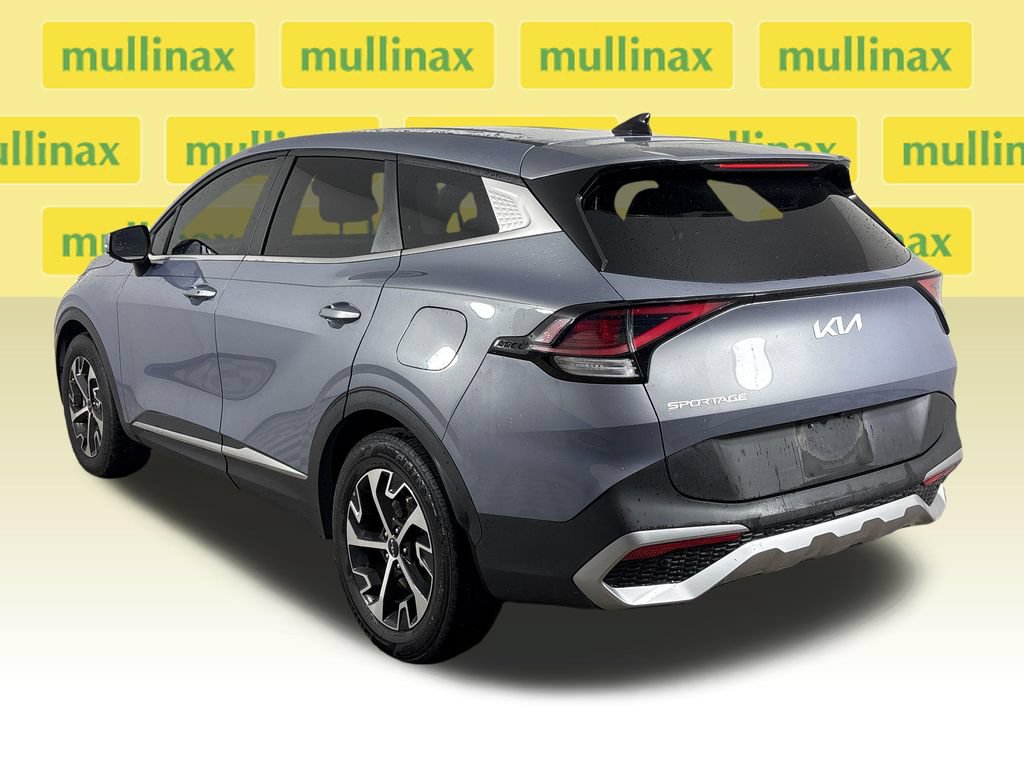 Used 2023 Kia Sportage EX FWD image 8