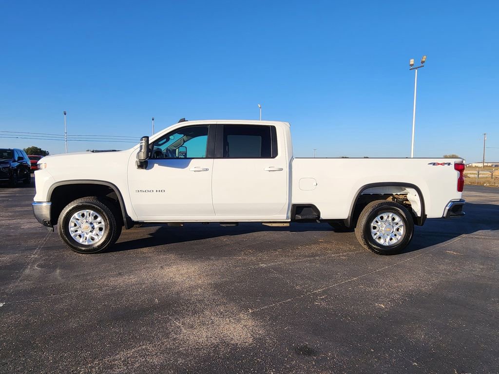 Used 2024 Chevrolet Silverado 3500 LT w/ Safety Package image 4