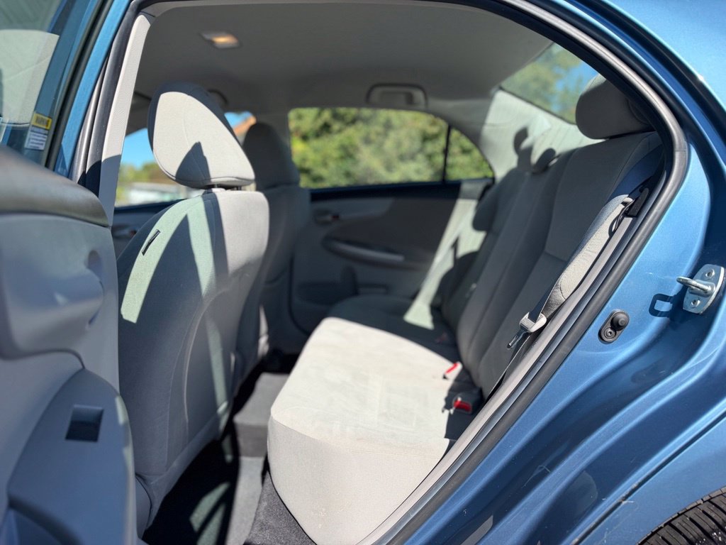 Used 2013 Toyota Corolla LE FWD image 20