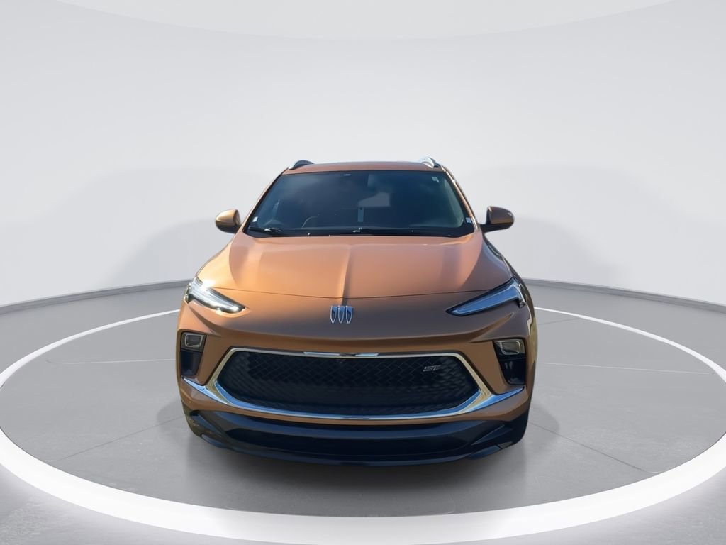 Used 2024 Buick Encore GX Sport Touring w/ Advanced Technology Package image 3