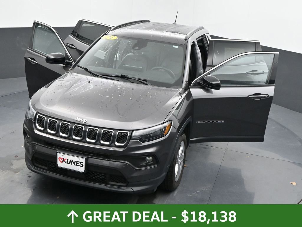 Used 2024 Jeep Compass Latitude image 72