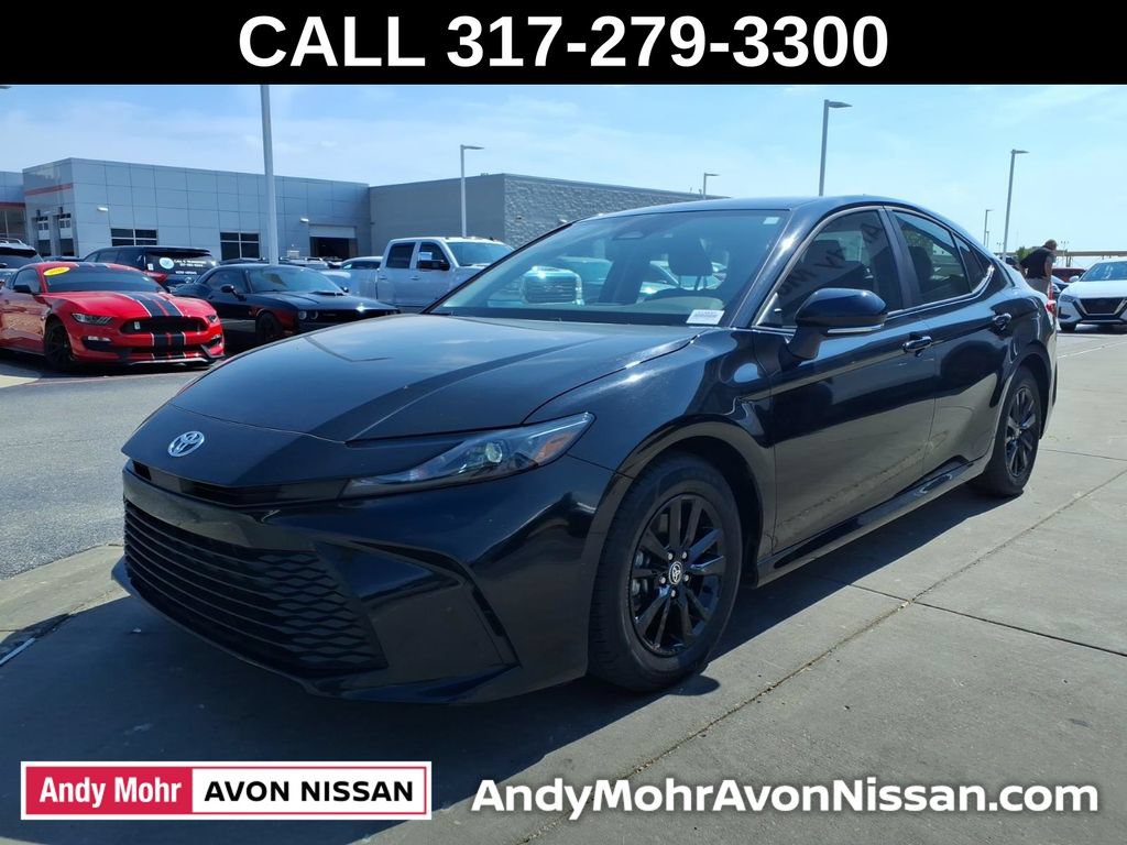 Used 2025 Toyota Camry LE FWD image 4
