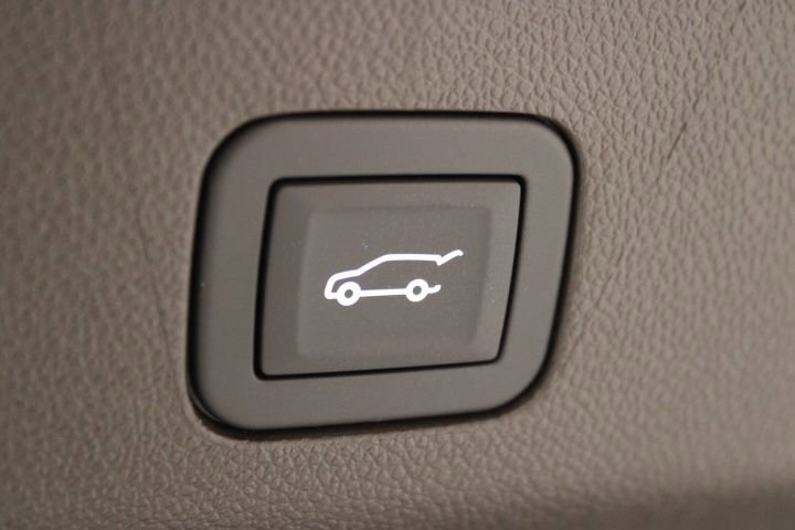 New 2026 GMC Yukon XL Elevation image 19