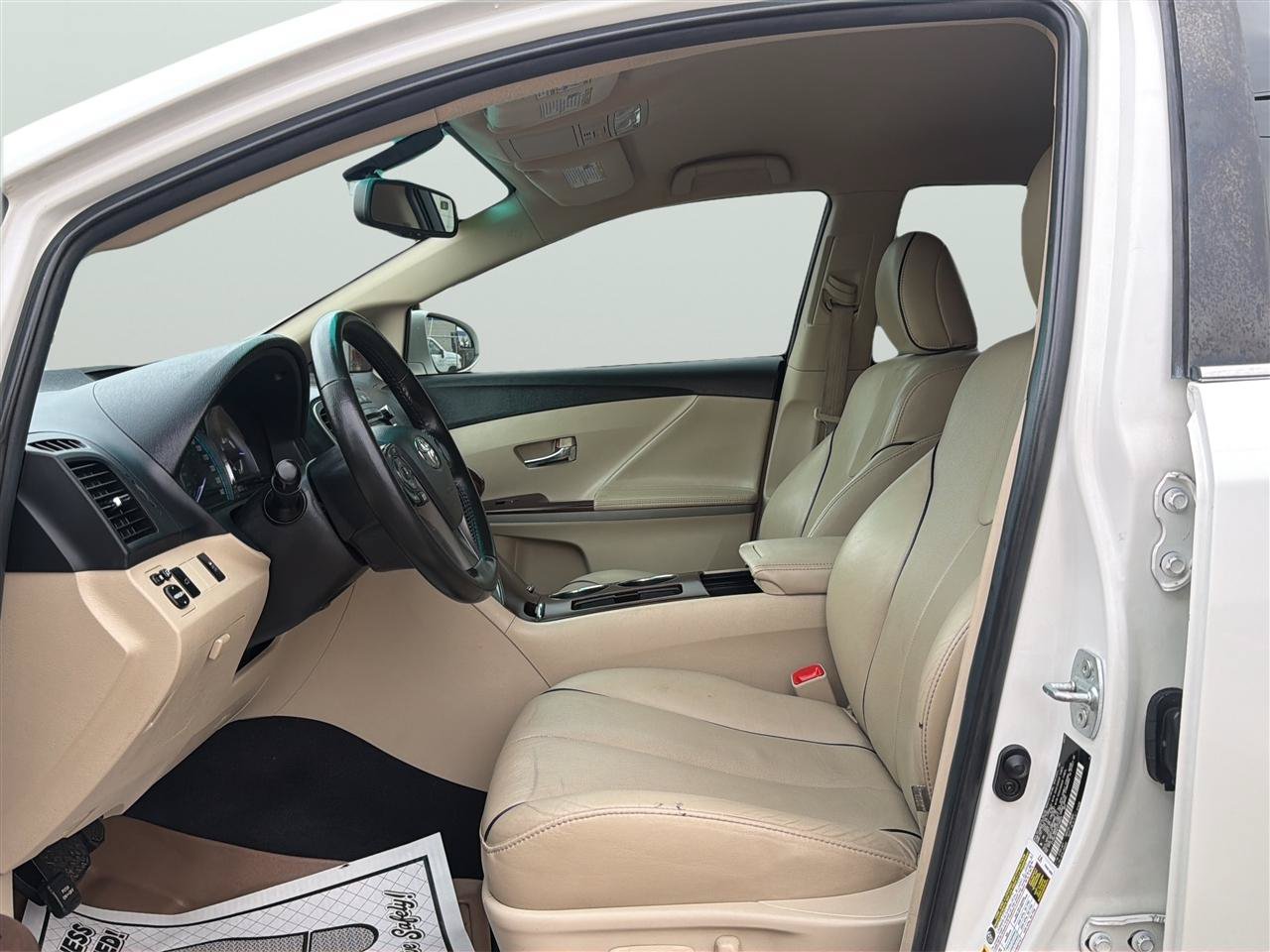 Used 2015 Toyota Venza XLE AWD/4WD image 11