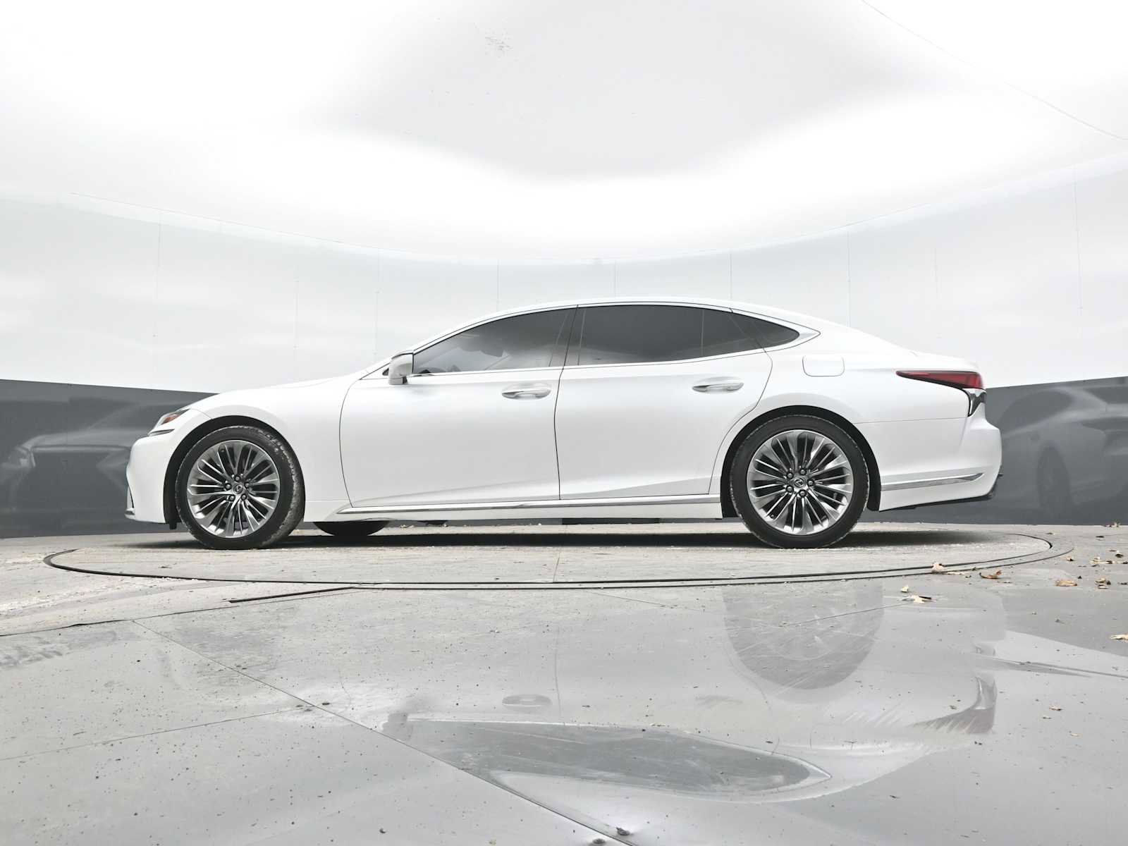 Used 2019 Lexus LS 500 w/ Interior Upgrade Package image 40