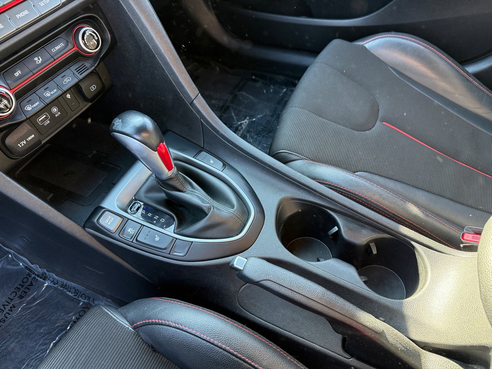 Used 2019 Hyundai Veloster 2.0 Premium image 13