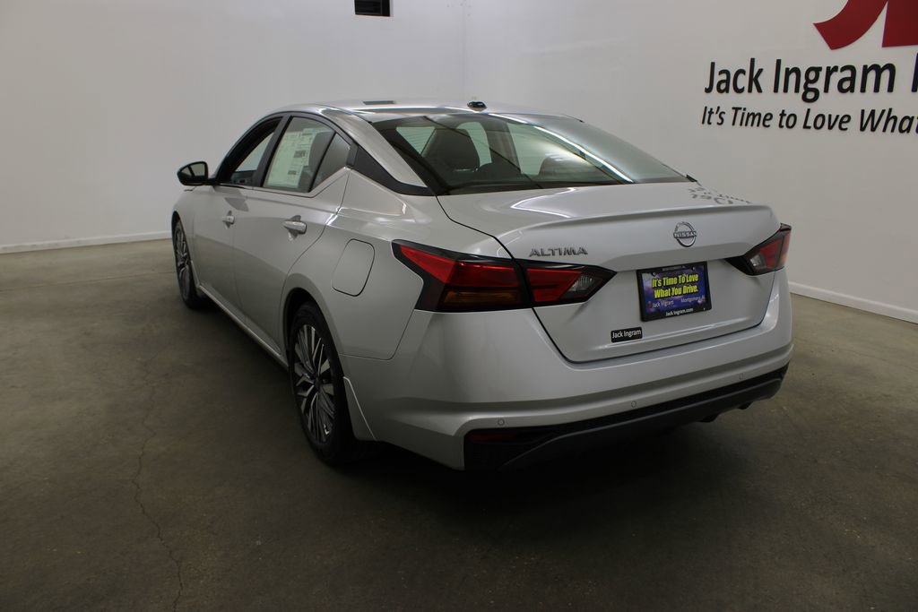 New 2026 Nissan Altima 2.5 SV image 3