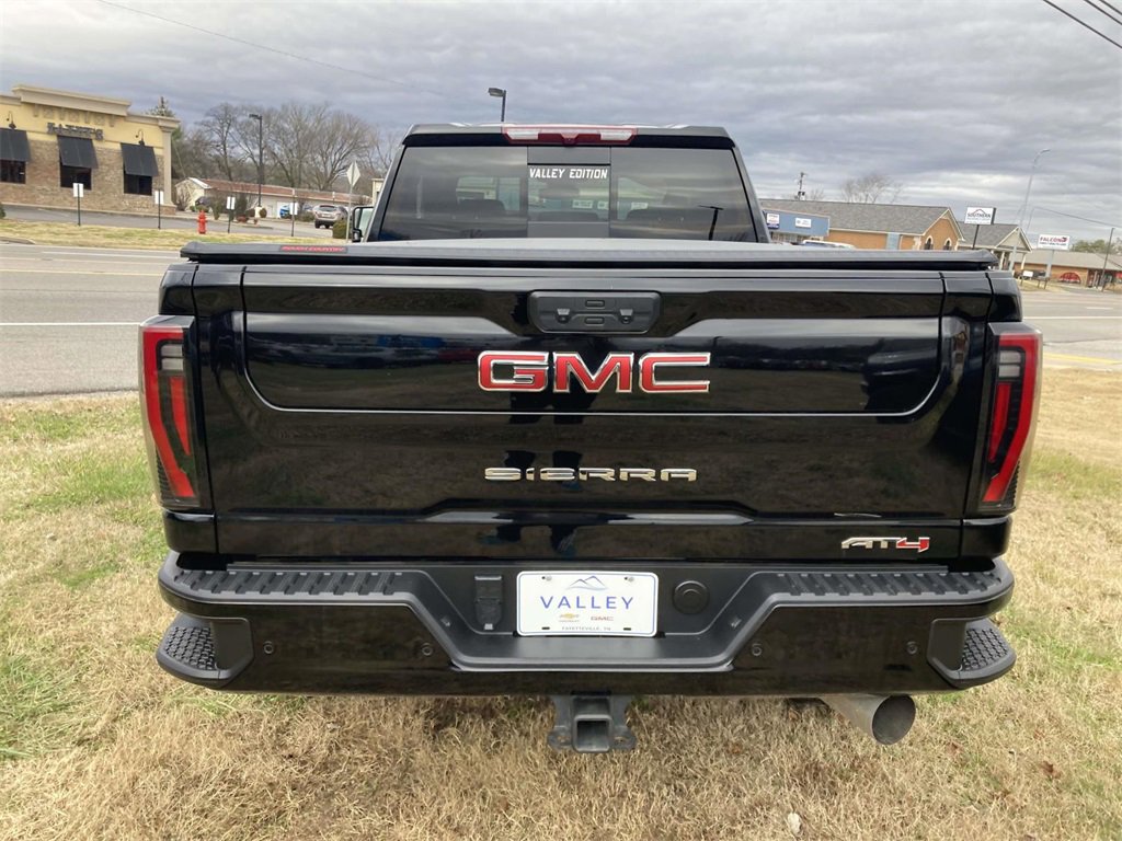 Used 2024 GMC Sierra 2500 AT4 w/ AT4 Preferred Package image 5