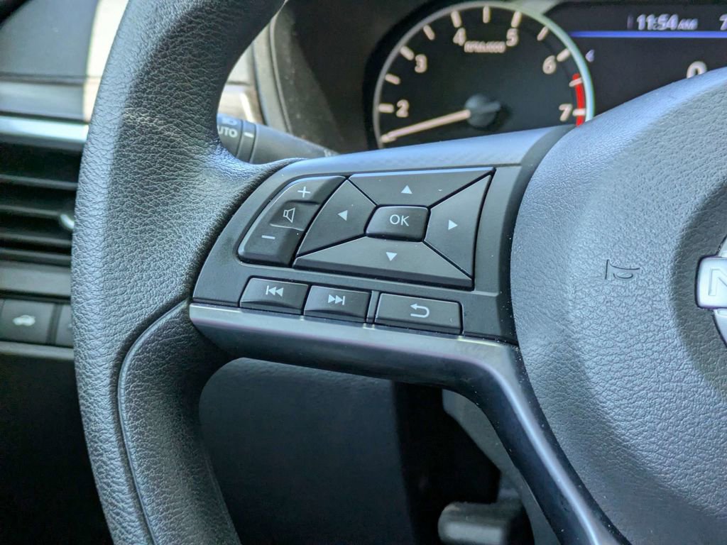 Used 2025 Nissan Altima 2.5 SV FWD image 22