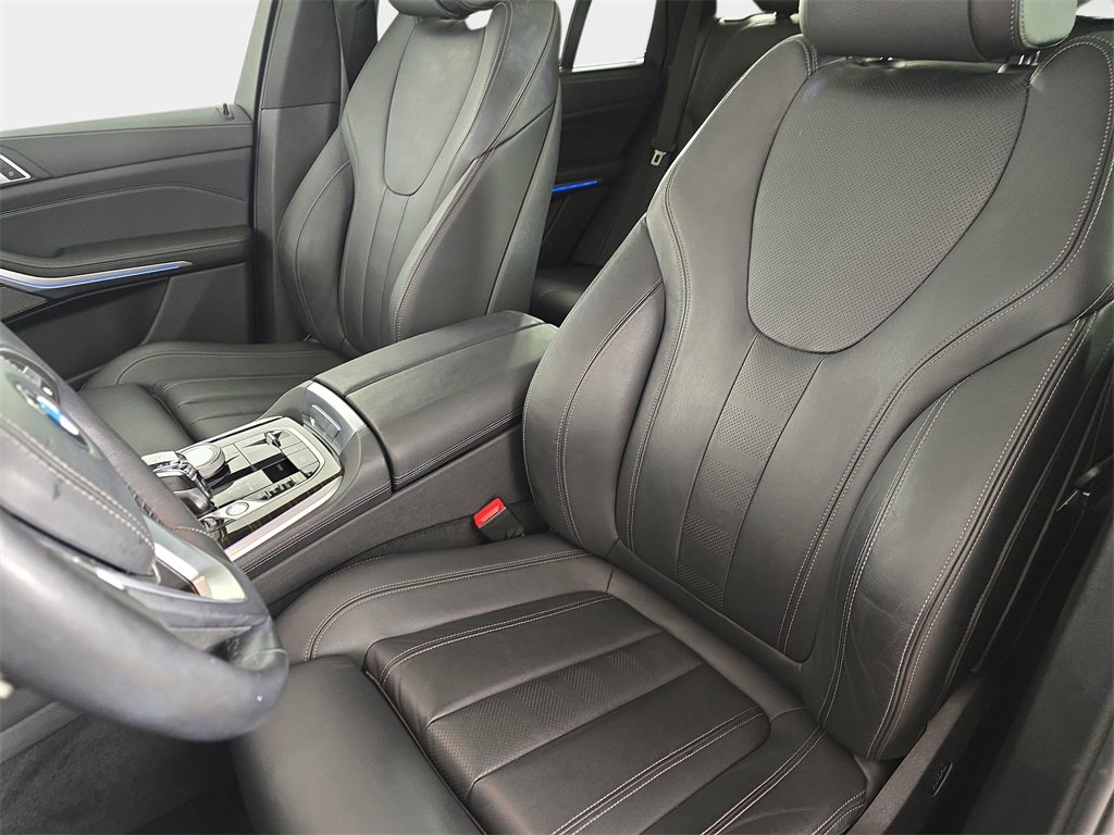 Used 2021 BMW X5 xDrive45e w/ Executive Package image 18