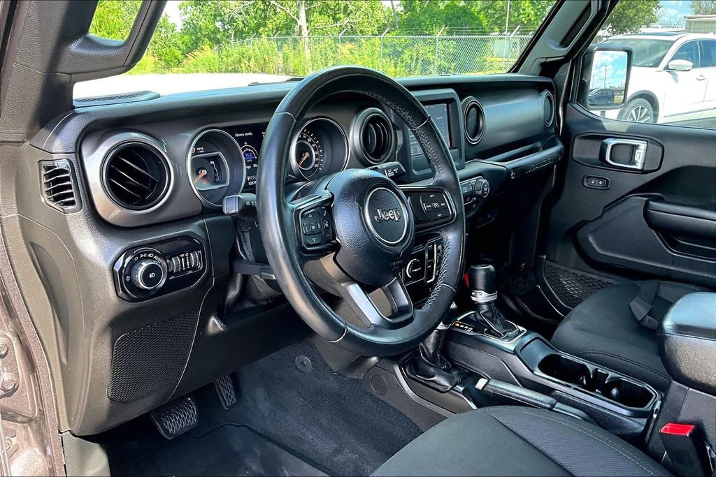 Used 2018 Jeep Wrangler Unlimited Sport S AWD/4WD image 15