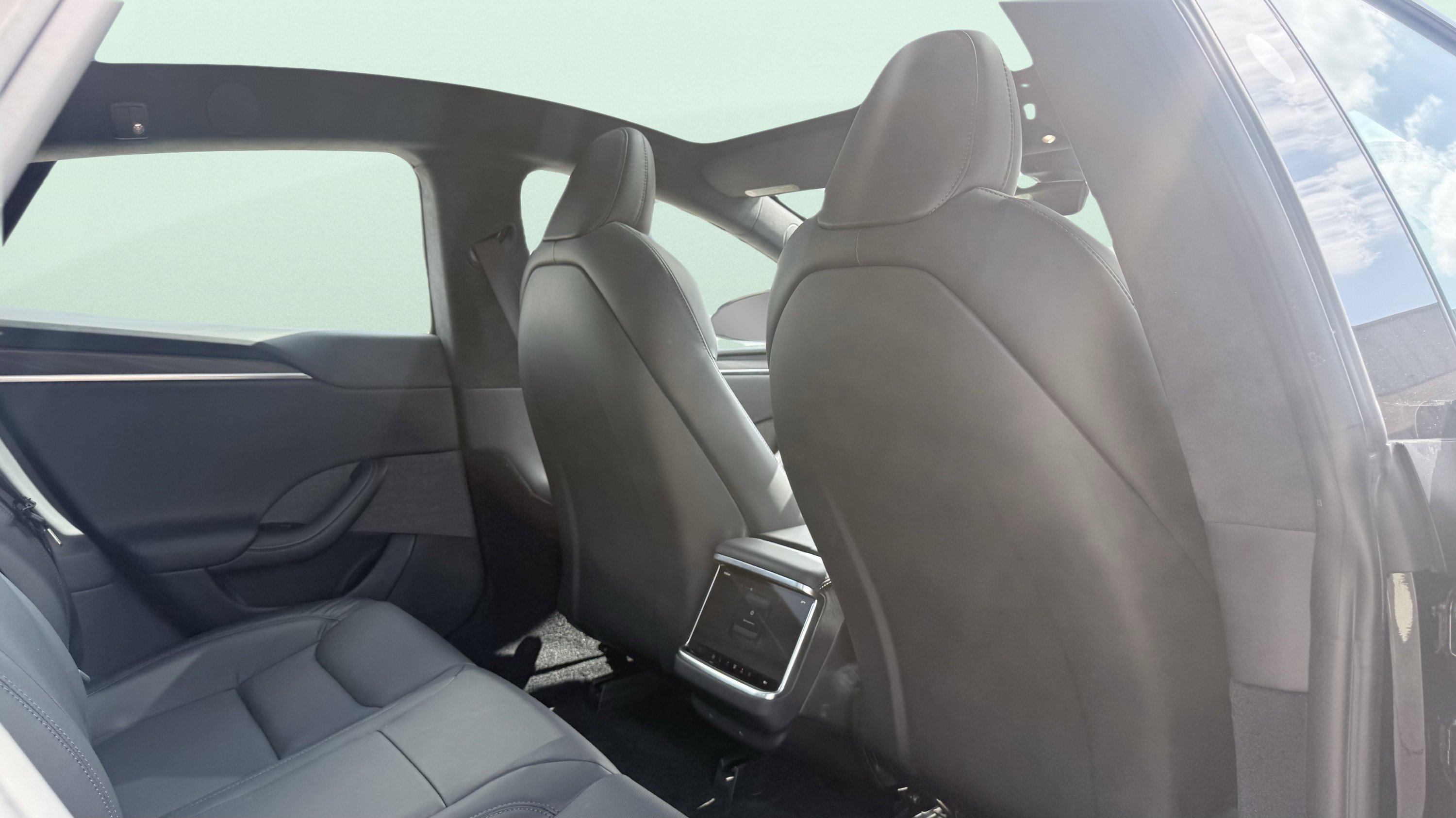 Used 2023 Tesla Model S AWD/4WD image 42