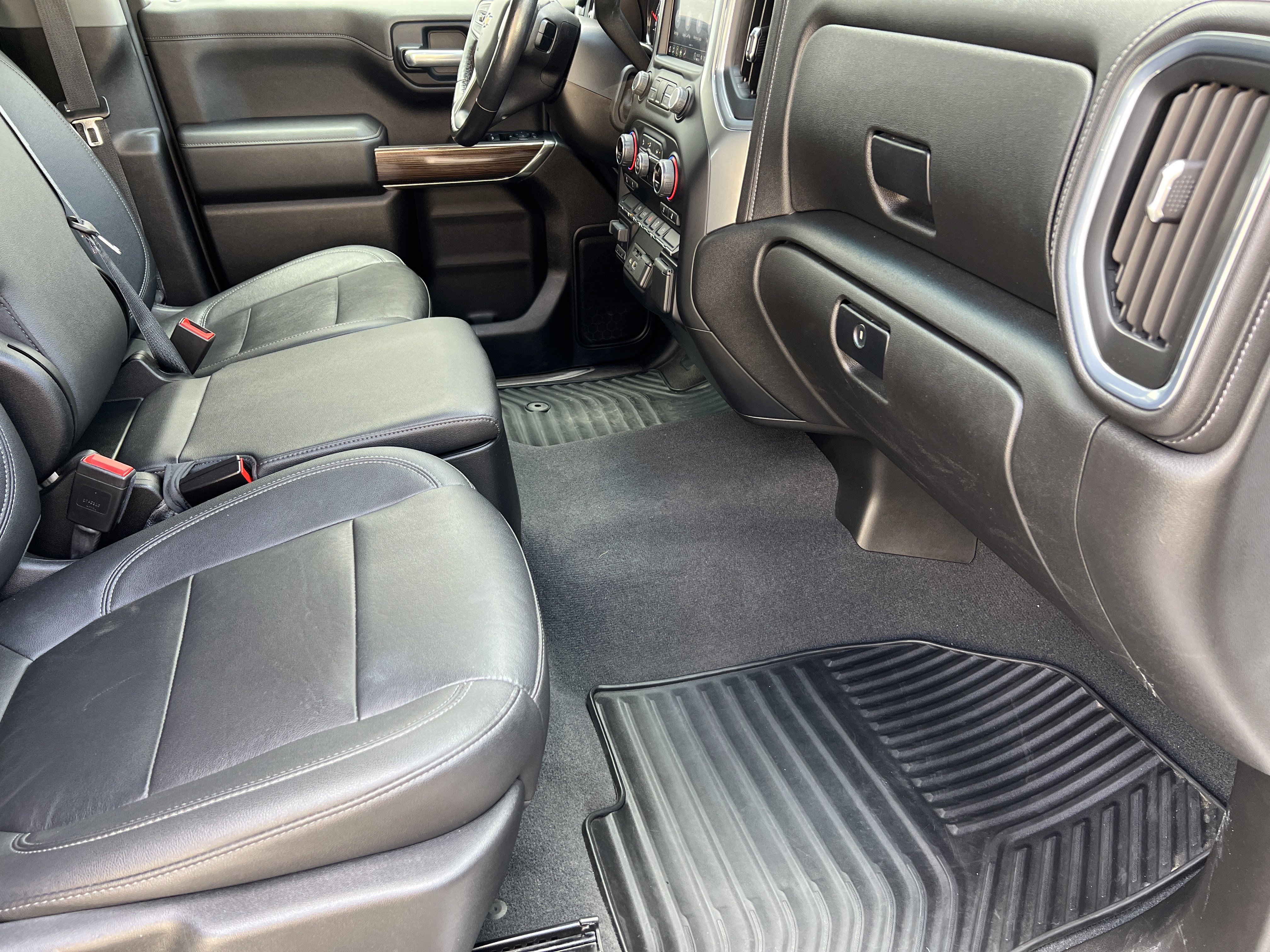 Used 2021 Chevrolet Silverado 1500 LT w/ Convenience Package II AWD/4WD image 22