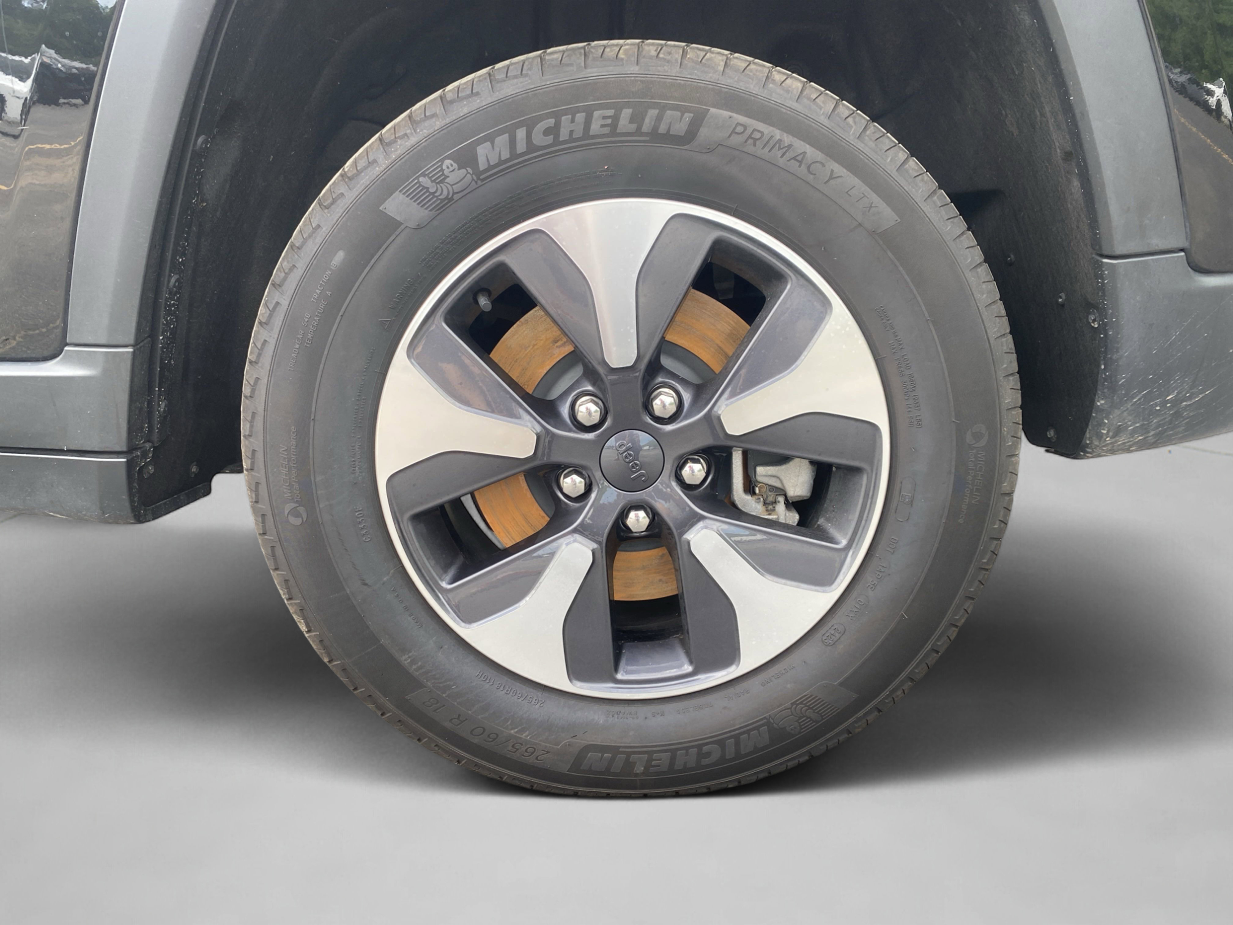 Used 2023 Jeep Grand Cherokee 4WD 4xe image 9