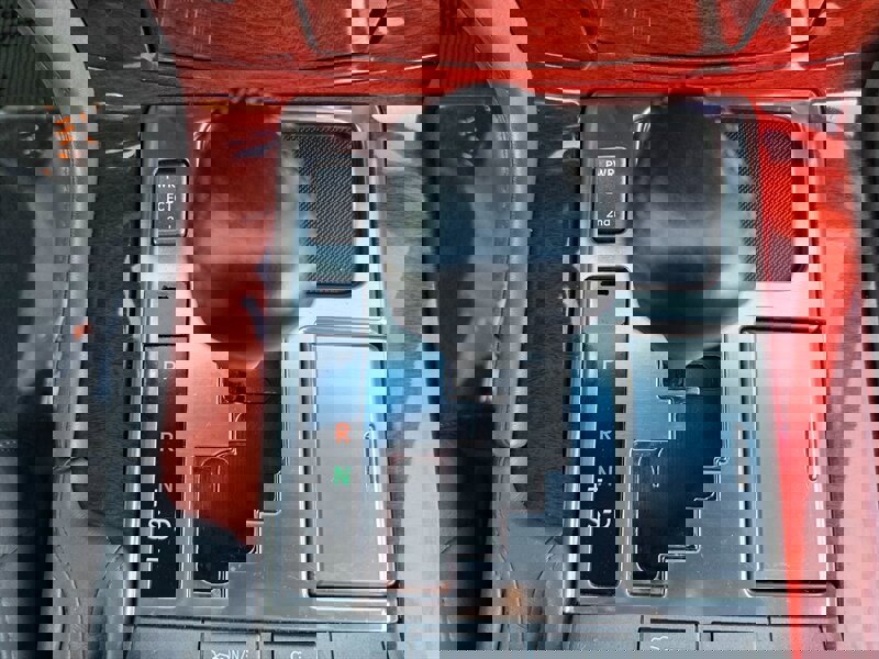 Used 2009 Lexus LX 570 4WD image 40