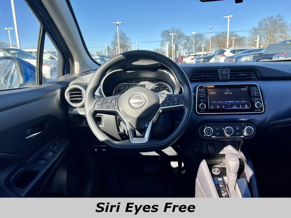 Certified 2025 Nissan Versa SV w/ Trunk Package FWD image 4