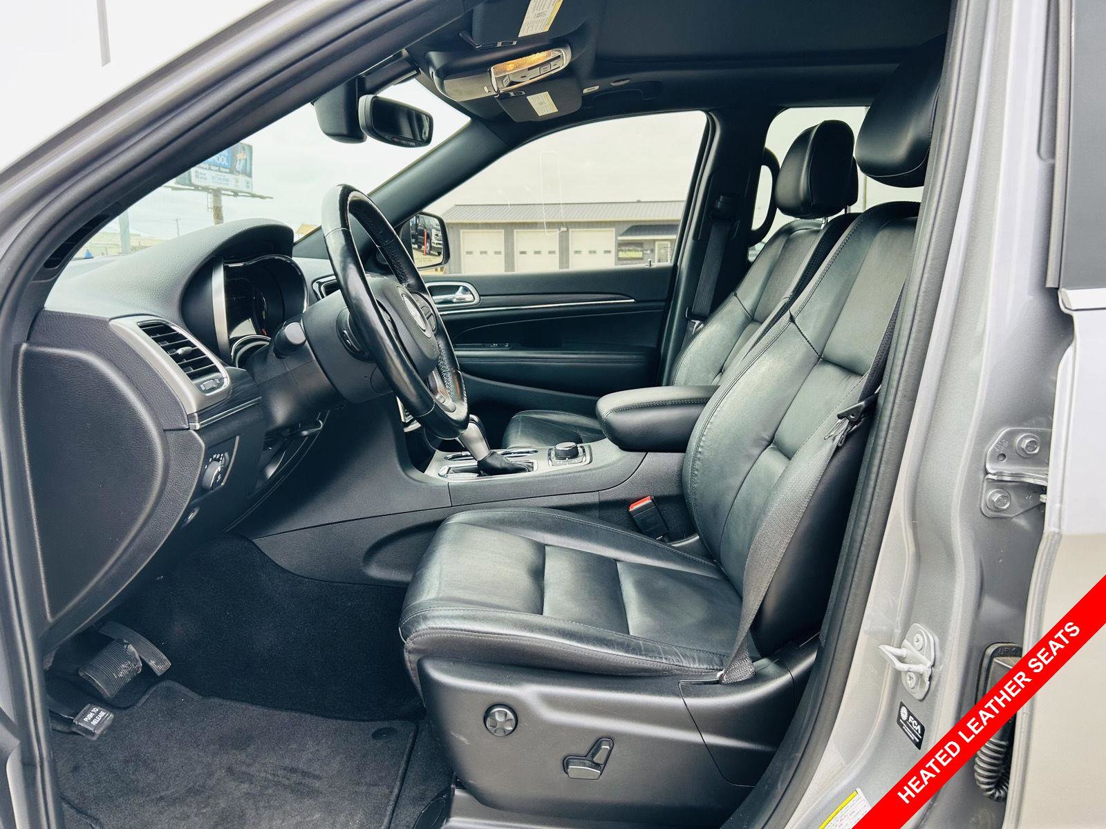 Used 2021 Jeep Grand Cherokee Limited w/ Sun & Sound Group image 3