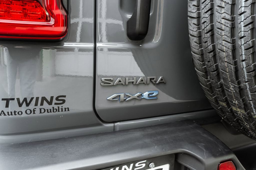 Used 2025 Jeep Wrangler Unlimited Sahara image 45