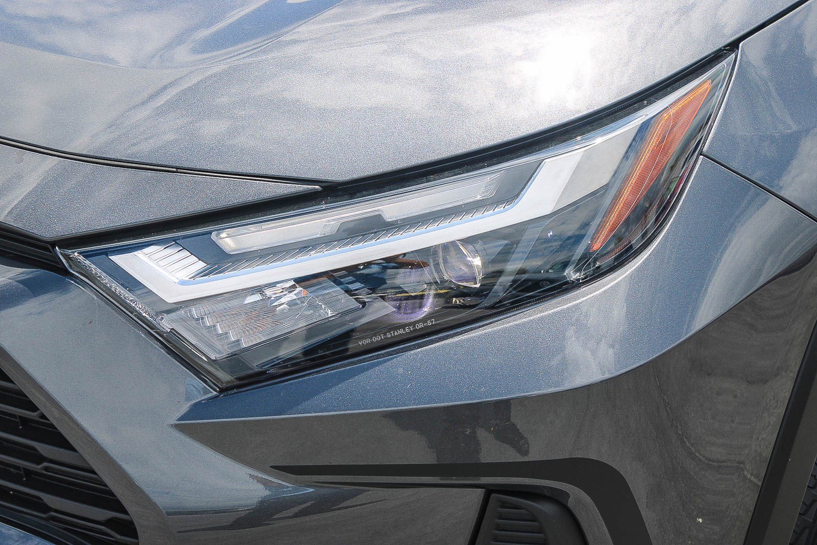 Certified 2023 Toyota RAV4 LE AWD/4WD image 5