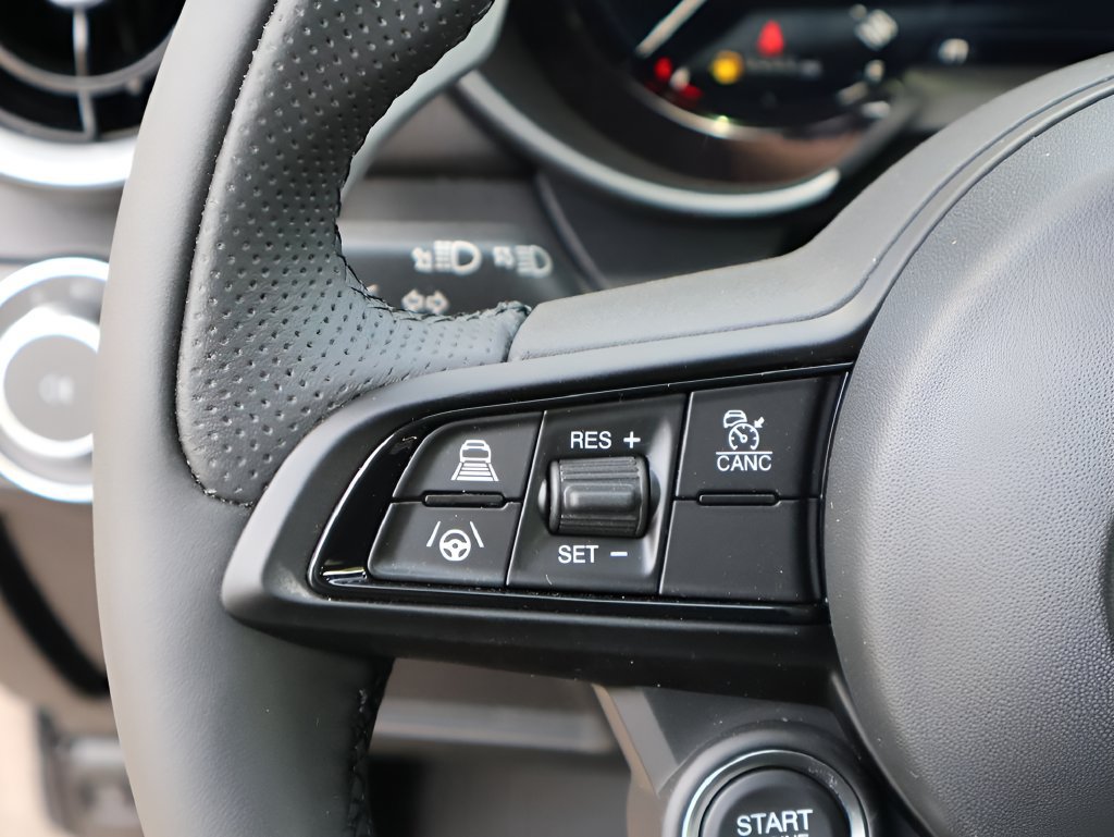 New 2026 Alfa Romeo Giulia AWD w/ Driving Assist Package image 32
