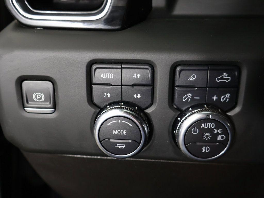 Used 2024 GMC Sierra 3500 Denali w/ Denali Reserve Package AWD/4WD image 47