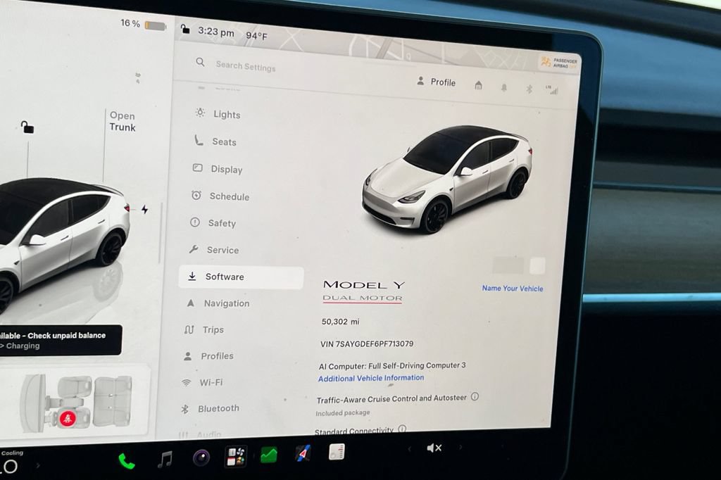 Used 2023 Tesla Model Y Performance AWD/4WD image 39
