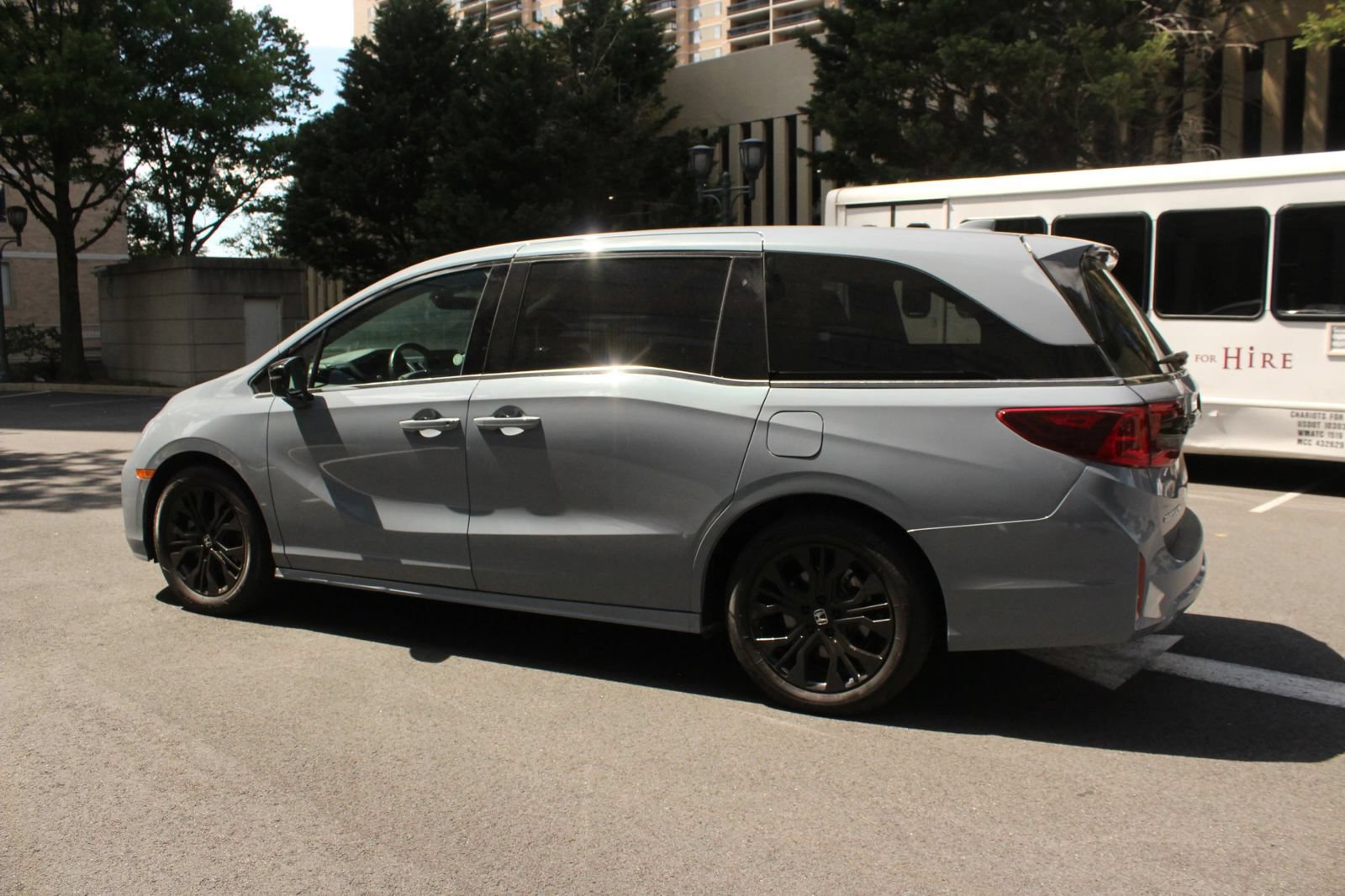 Used 2025 Honda Odyssey Sport-L image 9